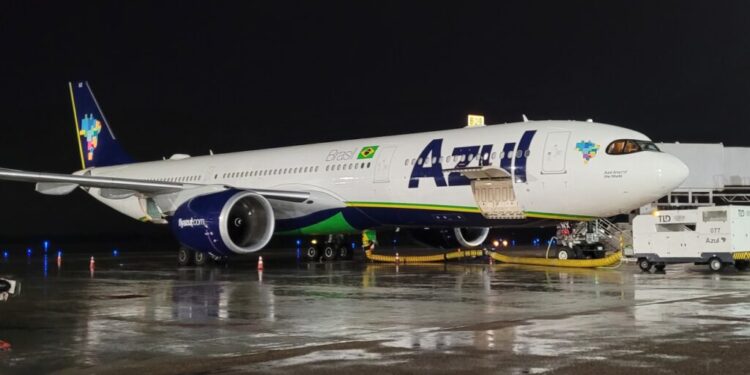 Cade aprova compra de participação da Azul pela United Airlines