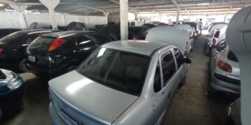 Leilão no Ceará tem lotes com veículos, caminhões e equipamentos a partir de R$ 300