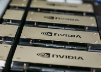 A aprovação de Trump para a venda de chips da Nvidia à China provoca críticas