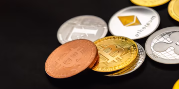 BNB despenca para menos de $885 com a queda do mercado e aumento das tensões no tesouro emergente