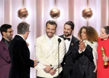 Cinema brasileiro faz história no Globo de Ouro e consolida audiovisual no mercado de investimentos