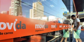 No quarto trimestre, a Movida registrou um lucro líquido de R$ 102 milhões