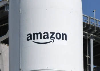 O progresso da Amazon em relação ao Mercado Livre começa a afetar