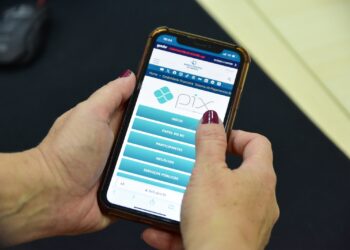 Novas normas que reforçam a segurança do PIX começam a valer em fevereiro; confira as mudanças no alerta de golpe