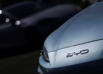A empresa chinesa BYD comercializou 4,1 milhões de veículos da categoria ‘nova energia’ em 2025