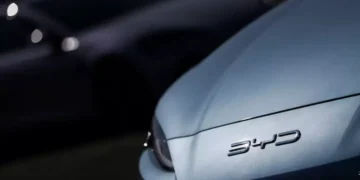 A empresa chinesa BYD comercializou 4,1 milhões de veículos da categoria ‘nova energia’ em 2025
