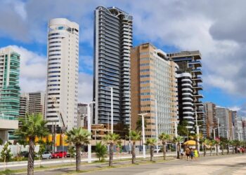 A venda de imóveis de alto padrão e populares faz com que o número de corretores no Ceará mais que dobre