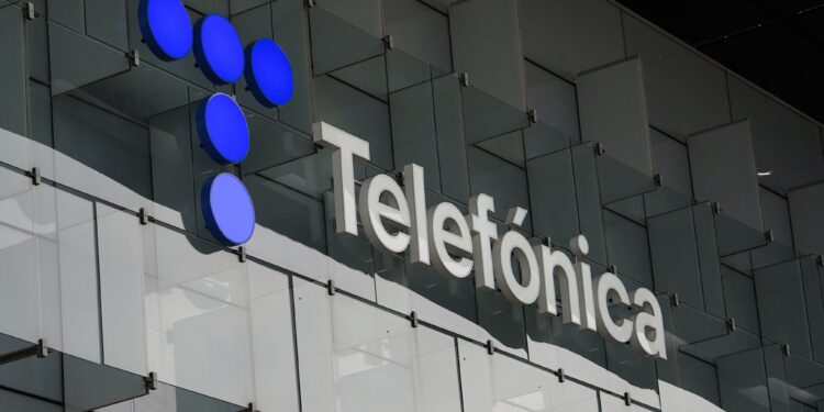 Telefónica negocia venda de sua unidade chilena para holding francesa por US$ 1,2 bilhão