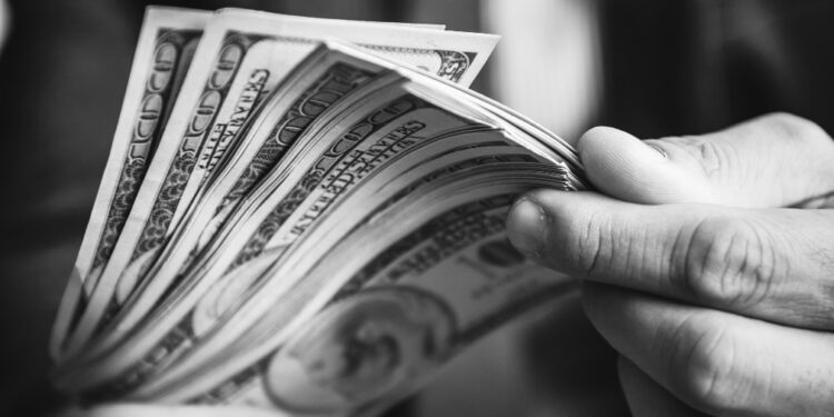 PMLL11 anuncia lucro de R$ 9,68 milhões e distribuirá o maior dividendo já registrado; confira o valor