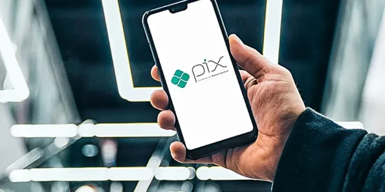 O pagamento de mensalidades via Pix movimenta R$ 690 milhões no ano de 2025
