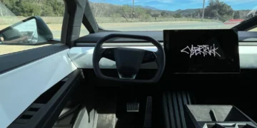 A Tesla apresenta uma nova versão da Cybertruck e diminui o valor da Cyberbeast