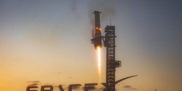 SpaceX adquire xAI em um acordo histórico, visando avanços em inteligência artificial e no setor espacial