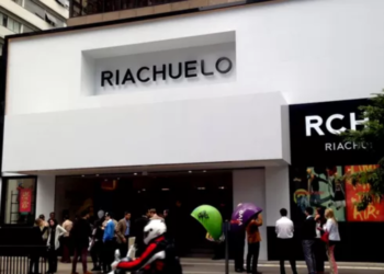 Guararapes (RIAA3) registra lucro de R$ 322 milhões no quarto trimestre de 2025, alcançando o melhor desempenho em cinco anos