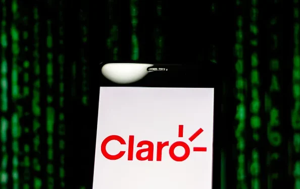 Claro adquire 73,01% da Desktop (DESK3) por R$ 2,4 bilhões