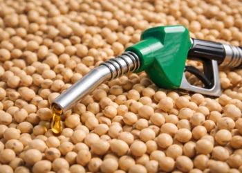 CNA solicita aumento da proporção de biodiesel no diesel para 17% devido à elevação dos preços do petróleo