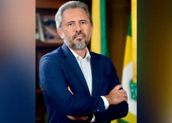 Depois de fabricar os primeiros 250 veículos, Elmano busca expandir o Polo Automotivo do Ceará