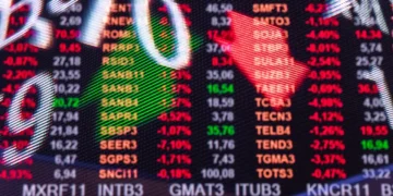 Ibovespa sobe 2% com Wall Street e Vale (VALE3); dólar cai para R$ 5,17