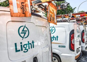 A conta de luz pode aumentar? Aneel identifica risco “severo” nas tarifas da Light (LIGT3)