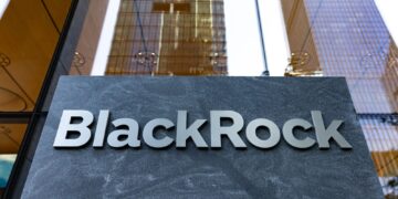 BlackRock e EQT concluem aquisição da AES por US$ 33,4 bilhões