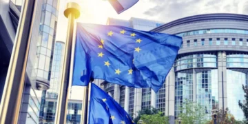 As bolsas europeias recuperaram parte das perdas e encerraram o dia com uma alta significativa, mantendo atenção no conflito no Irã