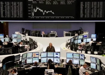 Apesar das incertezas em relação ao conflito no Irã, as bolsas europeias apresentam saldo positivo