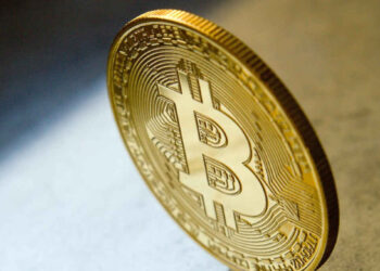 O Bitcoin (BTC) caiu quase 5% na semana, ficando abaixo dos US$ 70 mil. Confira os preços das criptomoedas neste domingo (22)