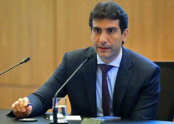 Copom reduz a taxa Selic para 14,75% anuais; veja