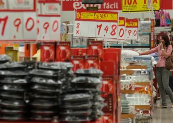 Com altas taxas de juros, inflação pressionada e incertezas fiscais, analista sugere uma estratégia que pode trazer ‘dividendos’