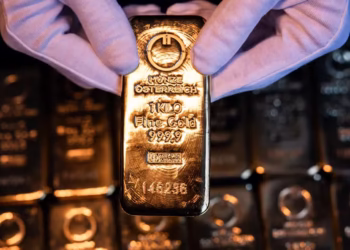 Com o conflito no Oriente Médio e a procura por ativos seguros, o ouro registra uma alta superior a 1%