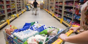 IPCA aumenta 3,81% em um ano: confira os alimentos que mais encareceram e os que mais baratearam