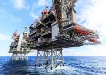 Fontes afirmam que gigantes do petróleo manifestaram interesse inicial em participar de um campo de águas profundas no Golfo do México
