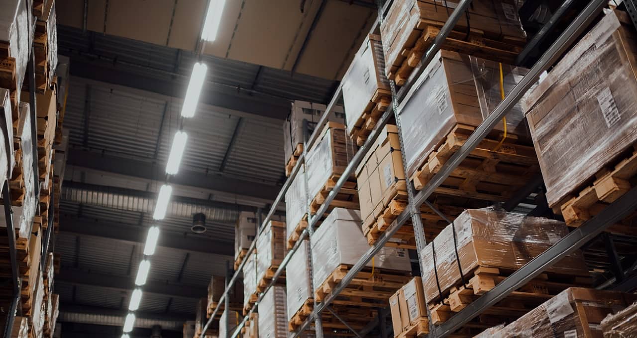 Em 2025, fundos imobiliários voltados para logística superam o IFIX, apresentando um retorno de 23%