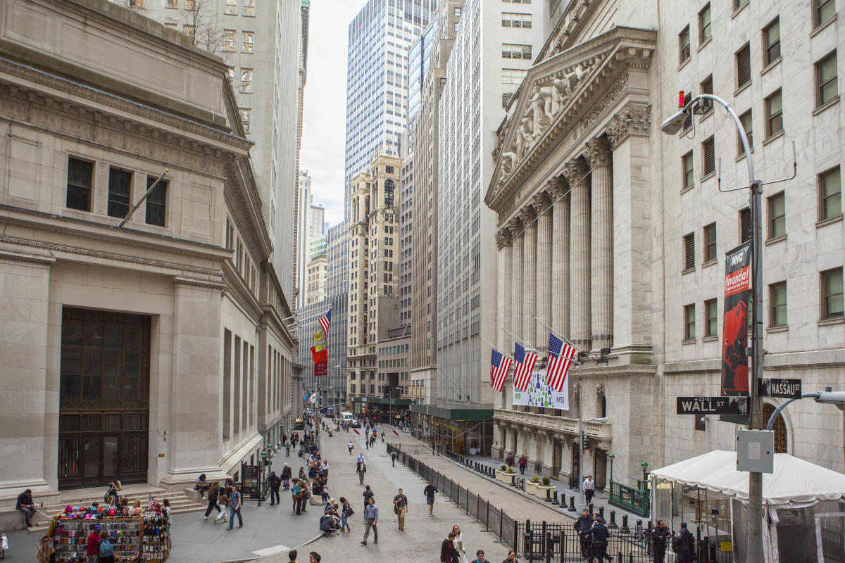 Wall Street registra ganhos, impulsionada pela confiança dos investidores nas perspectivas de resolução no Oriente Médio