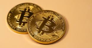 A oferta de aquisição de US$ 55,5 bilhões da GameStop pelo eBay destaca sua reserva de bitcoin no valor de US$ 368 milhões