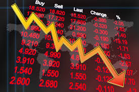 O Ibovespa caiu 0,92%, encerrando o dia aos 185,6 mil pontos. A Vale teve uma queda de 3%, enquanto o dólar subiu para R$ 4,96