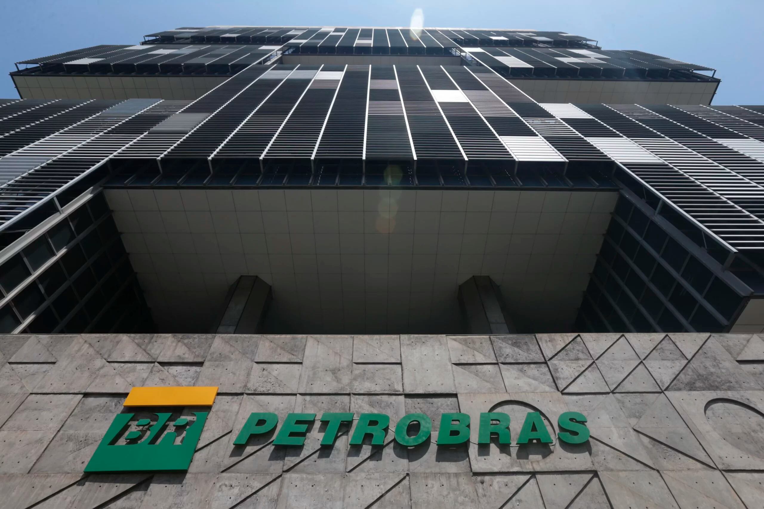 Petrobras (PETR3), Assaí (ASAI3) e outras duas companhias distribuem dividendos nesta semana; confira o calendário