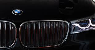 Após aviso sobre lucros, ações da BMW atingem o menor patamar desde 2020