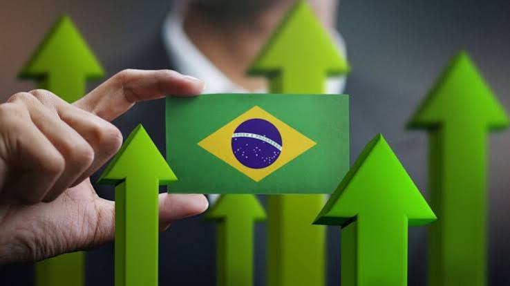 De acordo com a Genial, há 10 ações para investir e superar o Ibovespa em julho