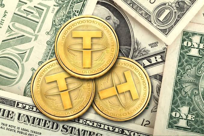 O USDT da Tether inicia uma contagem regressiva de dois anos, ameaçando sua continuidade nas plataformas de criptomoedas norte-americanas