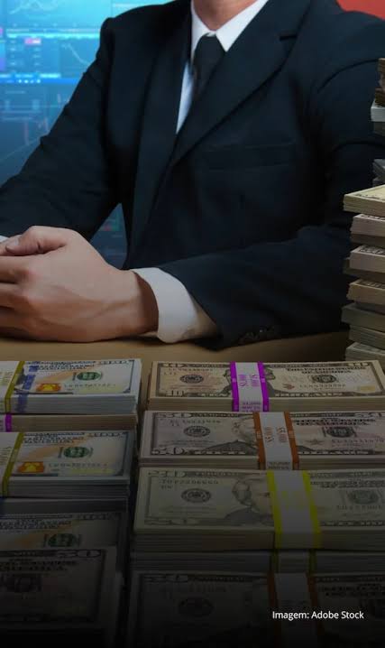 CIO da XP afirma que investidores devem alocar pelo menos 15% de suas carteiras no exterior