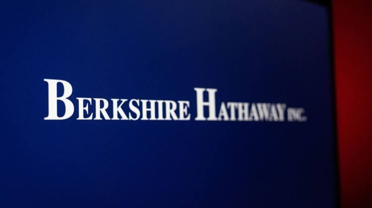 Após a recompra de ações e resultados robustos, os papéis da Berkshire alcançam o ponto mais alto desde a substituição de Buffett por Abel