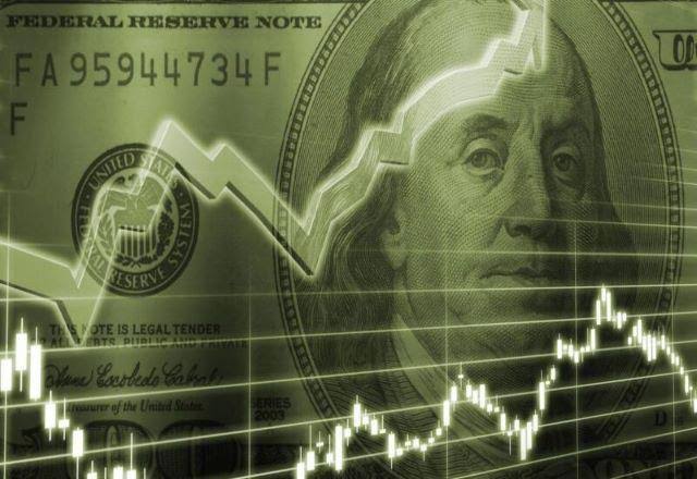 O Ibovespa apresenta uma queda moderada, enquanto o dólar se valoriza em meio às tensões no Oriente Médio
