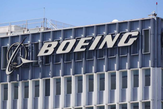 A empresa espacial da Boeing e Lockheed firma um acordo de US$ 1,5 bilhão em títulos privados