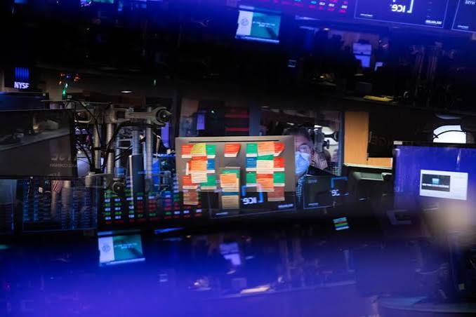 Wall Street encerra uma semana instável com ganhos