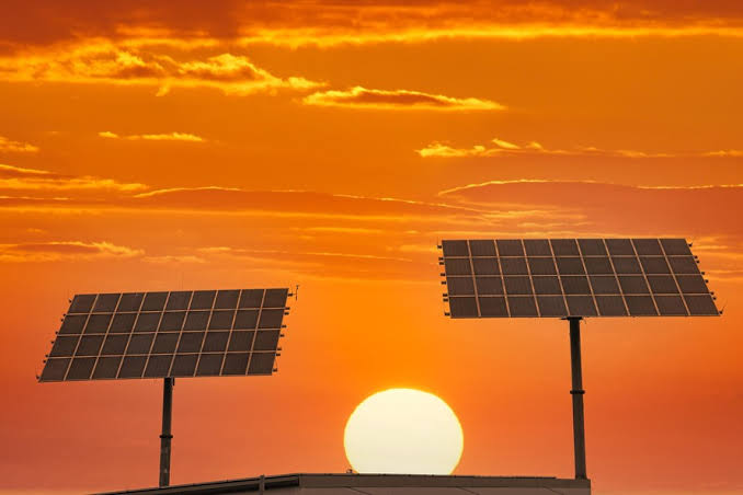 O setor solar tem como meta atingir 18 GW até 2030; o crescimento pode beneficiar a estratégia do SNEL11