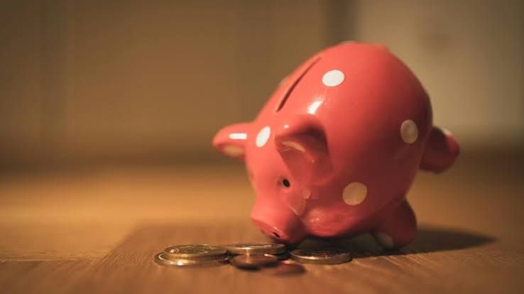 A Irlanda proíbe o uso de criptomoedas em contas de investimento que foram recentemente criadas e oferecem benefícios fiscais
