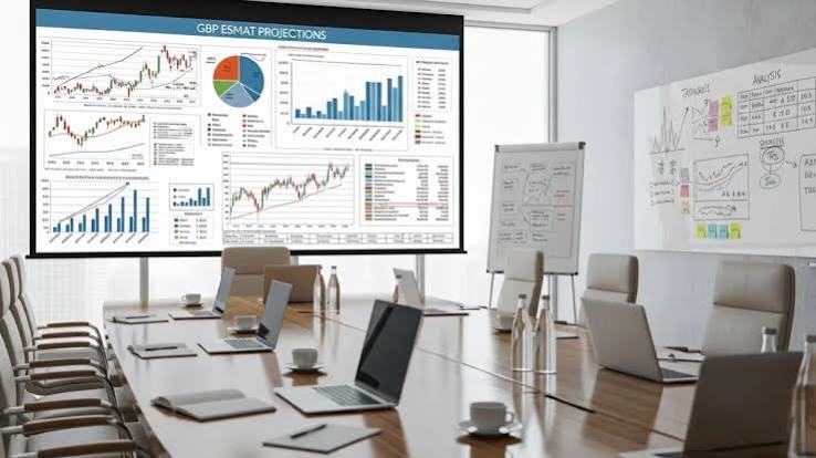 Nesta quinta-feira, o IFIX caiu 0,24%, encerrando o dia aos 3.723 pontos