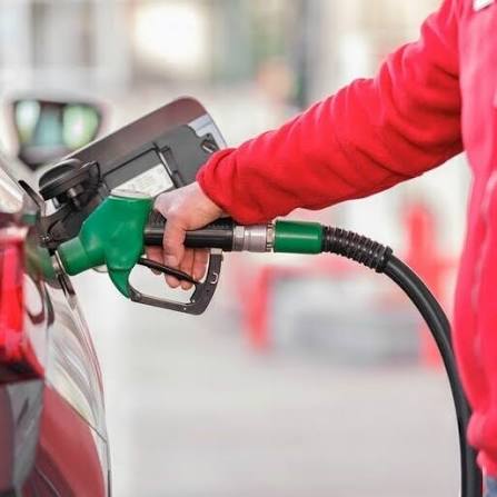 Gasolina mais em conta? Governo explica pacote de R$ 7 bilhões para controlar os preços dos combustíveis