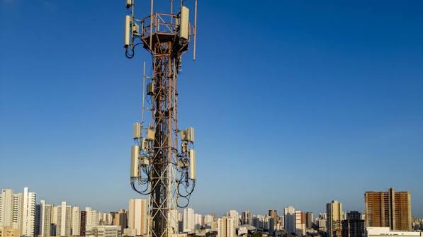 Ceará lidera o Nordeste em fibra óptica, mas seis cidades ainda não têm acesso a essa tecnologia