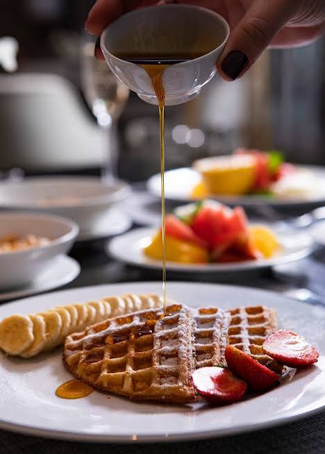 O café da manhã no 6º melhor hotel do mundo, localizado em São Paulo, custa R$ 180. Confira o que está incluso